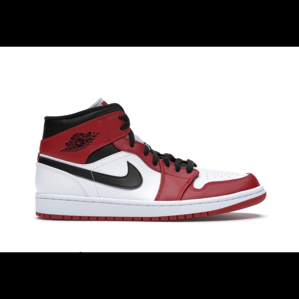 Air Jordan 1 Mid Chicago